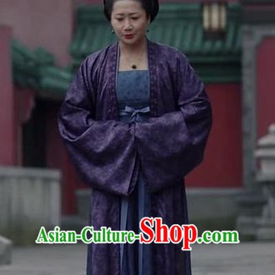 Chinese Ancient Noble Dame Historical Costumes Drama Serenade of Peaceful Joy Song Dynasty Countess Garment and Headpieces