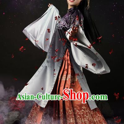 Traditional Chinese Court Princess Apparels Ming Dynasty Historical Costumes Ancient Embroidered Hanfu Dress for Women