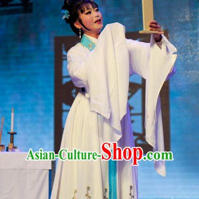 Chinese Shaoxing Opera Young Female White Dress Costumes and Headpieces He Wenxiu Yue Opera Hua Tan Wan Lanying Garment Apparels