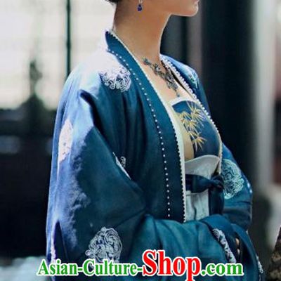 Chinese Song Dynasty Noble Consort Historical Costumes and Headpieces Drama Serenade of Peaceful Joy Ancient Court Lady Zhang Bihan Dress Garment