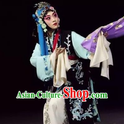 Chinese Beijing Opera Servant Girl Apparels Return to the Han Dynasty Costumes and Headpieces Traditional Peking Opera Xiaodan Dress Garment