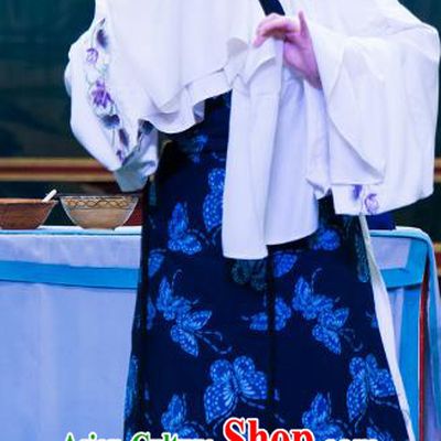 Chinese Beijing Opera Country Woman Apparels Daming Prefecture Costumes and Headpieces Traditional Peking Opera Young Female Dress Diva Goddess Garment