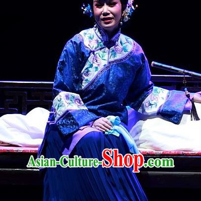 Chinese Beijing Opera Diva Mei Fen Garment Luo Mei Yin Costumes and Hair Accessories Traditional Peking Opera Young Female Dress Hua Tan Apparels