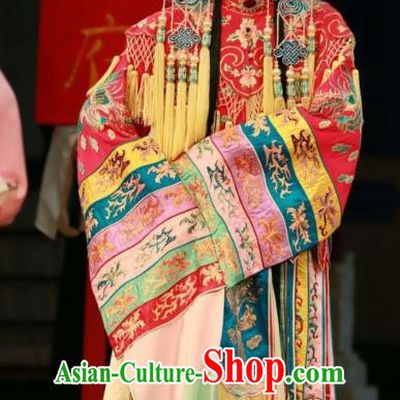 Chinese Beijing Opera Actress Garment Hua Tan Costumes and Hair Accessories Traditional Peking Opera Wang Baochuan Dress Princess Dai Zhan Apparels
