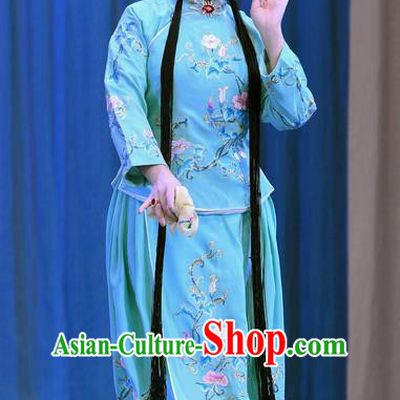 Chinese Beijing Opera Young Beauty Wang Shuying Apparels Costumes and Headpieces Traditional Peking Opera Yu Bei Pavilion Xiaodan Blue Dress Garment