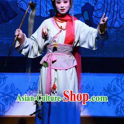 Chinese Beijing Opera Young Female Chang E Apparels Costumes and Headpieces Zhen Guan Flourishing Age Traditional Peking Opera Diva Dress Actress Garment