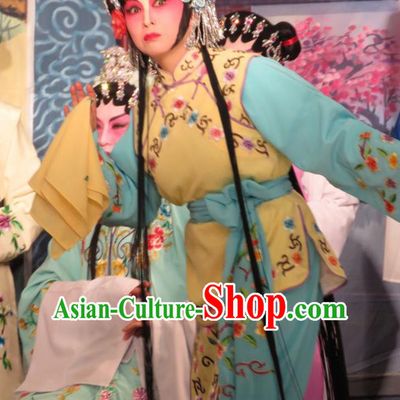 Chinese Cantonese Opera Maidservant Chun Lan Garment Hua Tian Ba Xi Hairpin Costumes and Headdress Traditional Guangdong Opera Young Lady Apparels Xiaodan Dress