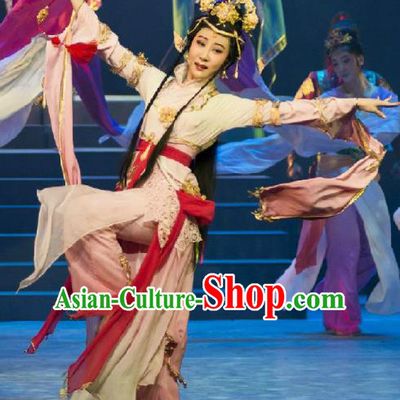 Chinese Cantonese Opera Young Female Garment Fighting for the Great Tang Empire Costumes and Headdress Traditional Guangdong Opera Swordswoman Apparels Dress