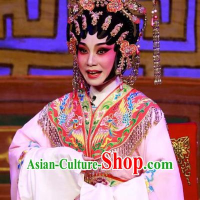 Chinese Cantonese Opera Princess Garment San Kan Yu Mei Costumes and Headdress Traditional Guangdong Opera Hua Tan Apparels Diva Liu Jinding Dress