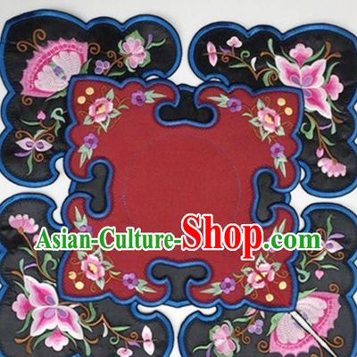 Chinese Traditional Qing Dynasty Embroidered Butterfly Flowers Pattern Patch Embroidery Craft Embroidered Shoulder Accessories