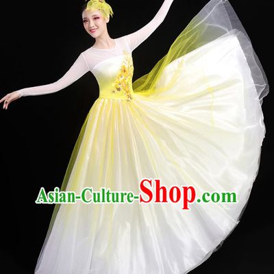 Traditional Chinese Opening Dance Costumes Stage Show Modern Dance Garment Chorus Group Yellow Veil Dress and Headpiece for Women