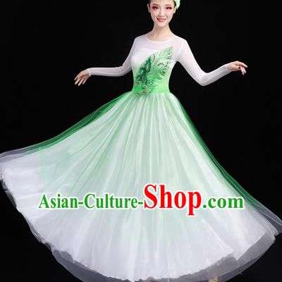 Traditional Chinese Opening Dance Costumes Stage Show Modern Dance Garment Chorus Group Green Veil Dress and Headpiece for Women