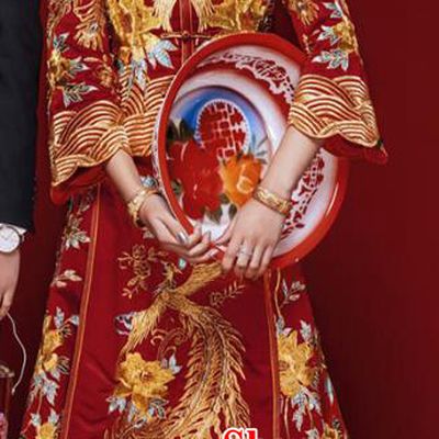 Chinese Traditional Wedding Embroidered Costumes Bride Apparels Xiuhe Suits Red Blouse and Dress for Women