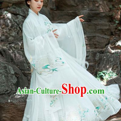 Chinese Ancient Jin Dynasty Imperial Consort Costumes Traditional Hanfu Garment Embroidered White Cape Blouse and Skirt Full Set
