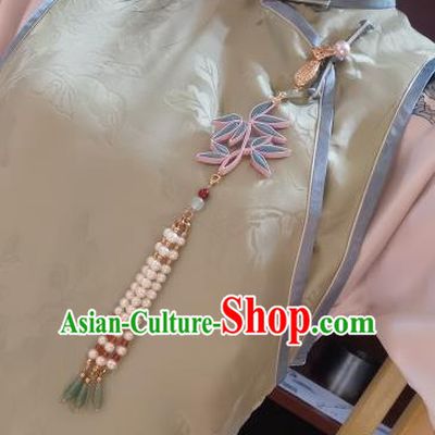 Chinese Classical Cheongsam Pearls Tassel Brooch Traditional Hanfu Accessories Handmade Silk Bamboo Leaf Breastpin Pendant for Women