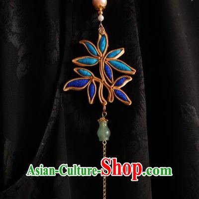 Chinese Classical Cheongsam Silk Bamboo Leaf Brooch Traditional Hanfu Accessories Handmade Golden Sachet Tassel Breastpin Pendant for Women