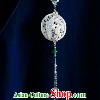 Chinese Classical Shell Carving Brooch Traditional Hanfu Cheongsam Accessories Handmade Bells Tassel Breastpin Pendant for Women