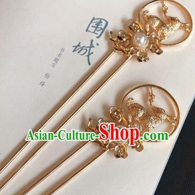 Handmade Chinese Tang Dynasty Queen Hair Clip Traditional Hair Accessories Ancient Court Golden Rabbit Hairpins for Women