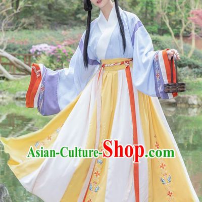 Traditional Chinese Jin Dynasty Patrician Lady Dress Hanfu Apparels Ancient Royal Infanta Historical Costumes Blouse and Skirt Complete Set