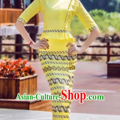 Chinese Dai Nationality Fashion Costumes Traditional Dai Ethnic Yellow Blouse and Straight Skirt Outfits