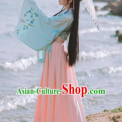 Chinese Jin Dynasty Patrician Lady Costumes Traditional Ancient Princess Hanfu Garment Embroidered Blouse and Skirt Full Set