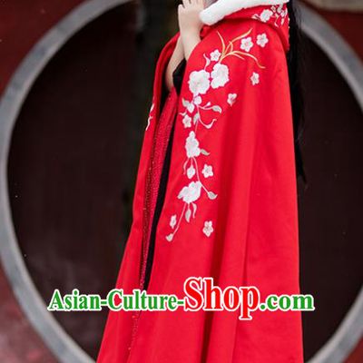 Chinese Ming Dynasty Embroidered Red Cloak Costumes Traditional Ancient Hanfu Garment Winter Woolen Cape for Women