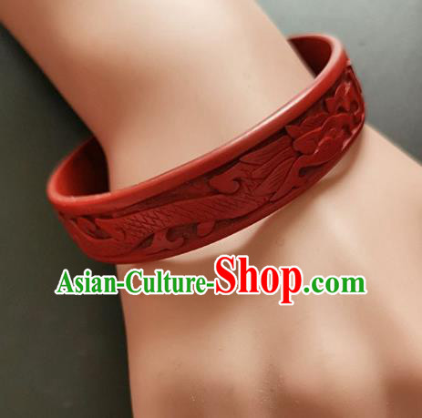 Chinese Traditional Handmade Carving Fish Dragon Craft Black Lacquerware Bracelet Accessories Chinese Traditional Handmade Carving Fish Dragon Craft Black Lacquerware Bracelet Accessories
