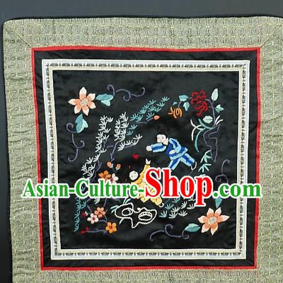Chinese National Embroidered Black Silk Paintings Traditional Handmade Embroidery He He God Craft Decorative Wall Picture