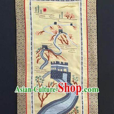 Chinese National Embroidered Light Yellow Paintings Traditional Handmade Embroidery The Great Wall Craft Decorative Silk Picture