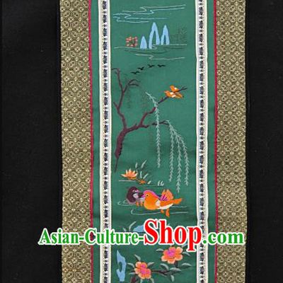 Chinese National Embroidered Orange Mandarin Duck Green Silk Painting Traditional Handmade Embroidery Craft Embroidering Decorative Wall Picture