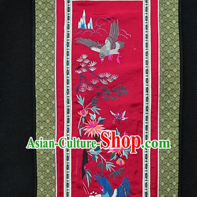 Chinese National Embroidered Grey Eagle Pine Red Silk Painting Traditional Handmade Embroidery Craft Embroidering Decorative Wall Picture