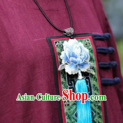Chinese Handmade Miao Nationality Embroidered Blue Peony Necklet Accessories Traditional Minority Ethnic Tassel Necklace for Women