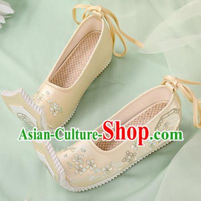 Chinese Ancient Embroidery Plum Blossom Yellow Shoes Court Lady Shoes Embroidered Shoes Princess Satin Shoes Handmade Shoes