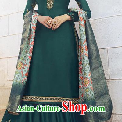 Asian India Court Punjab Costumes Asia Indian Traditional National Dance Embroidered Teal Satin Blouse and Skirt and Shawl Full Set
