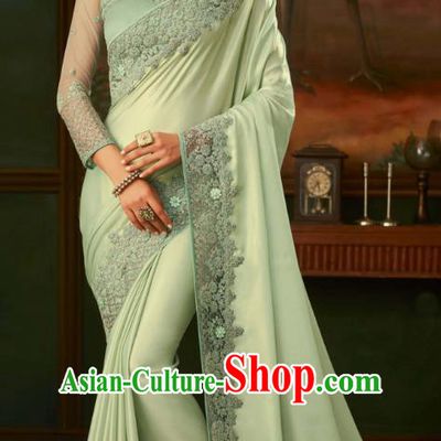 Asian India Bollywood Embroidered Light Green Crepe Saree Asia Indian National Festival Dance Costumes Traditional Court Woman Blouse and Sari Dress Full Set