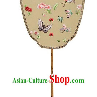 China Handmade Bride Hanfu Fan Embroidered Butterfly Palace Fan Traditional Wedding Beige Silk Fan