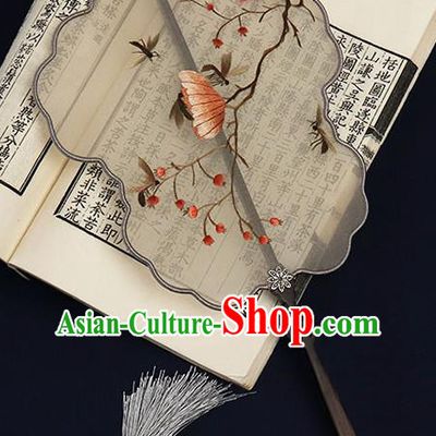 China Handmade Ebony Hanfu Fan Traditional Wedding Bride Silk Fan Embroidered Palace Fan