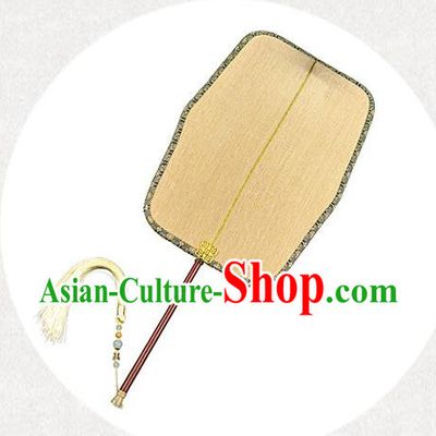 China Handmade Palace Fan Traditional Beige Silk Fan Hanfu Fan