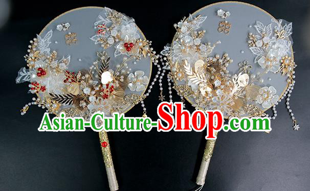 China Traditional Handmade Shell Flowers Palace Fan Classical Wedding Circular Fan China Traditional Handmade Shell Flowers Palace Fan Classical Wedding Circular Fan