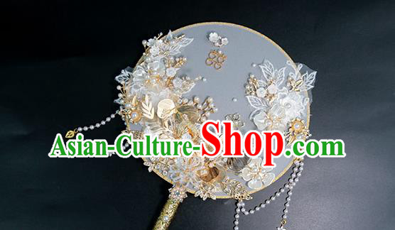 China Traditional Handmade Shell Flowers Palace Fan Classical Wedding Circular Fan China Traditional Handmade Shell Flowers Palace Fan Classical Wedding Circular Fan