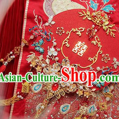 China Classical Wedding Golden Tassel Circular Fan Handmade Palace Fan Traditional Red Fan