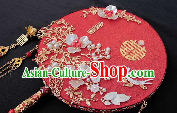 China Handmade Golden Tassel Palace Fan Classical Wedding Circular Fan Traditional Shell Flowers Fan China Handmade Golden Tassel Palace Fan Classical Wedding Circular Fan Traditional Shell Flowers Fan