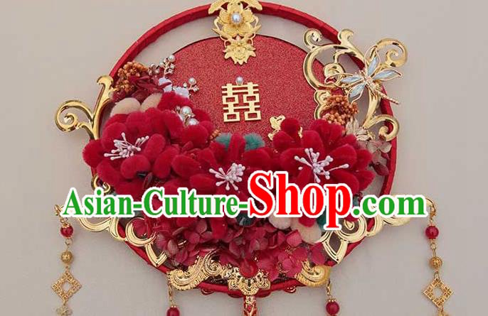 China Traditional Red Velvet Chrysanthemum Fan Handmade Palace Fan Classical Wedding Tassel Circular Fan China Traditional Red Velvet Chrysanthemum Fan Handmade Palace Fan Classical Wedding Tassel Circular Fan