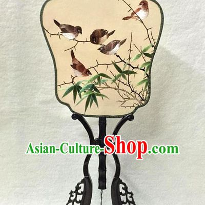 China Traditional Suzhou Embroidery Craft Handmade Palace Fan Embroidered Bamboo Silk Fan Hanfu Fan