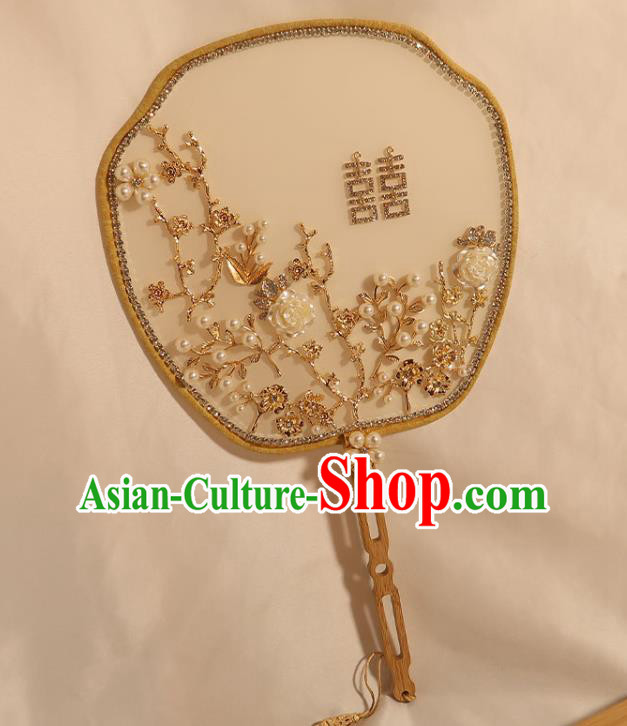 China Handmade Bride Shell Rose Palace Fan Classical Dance Fan Traditional Wedding Fan China Handmade Bride Shell Rose Palace Fan Classical Dance Fan Traditional Wedding Fan