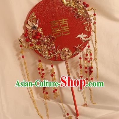 China Classical Dance Red Circular Fan Handmade Bride Palace Fan Traditional Wedding Golden Bells Tassel Fan