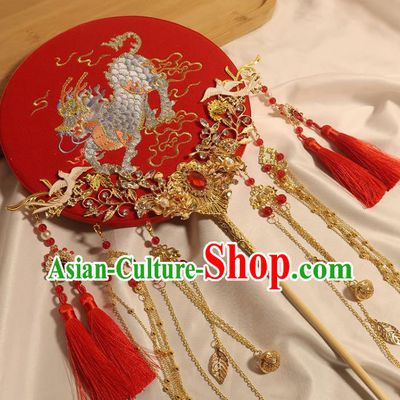 China Classical Dance Embroidered Kylin Circular Fan Handmade Bride Palace Fan Traditional Wedding Red Fan