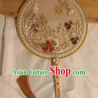 China Traditional Wedding White Silk Circular Fan Classical Dance Pomegranate Fan Handmade Bride Pearls Palace Fan