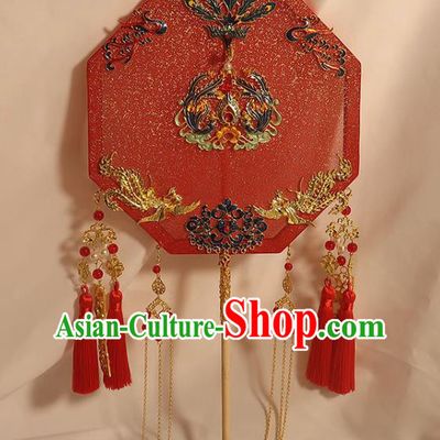 China Traditional Wedding Red Tassel Octagon Fan Classical Dance Silk Fan Handmade Bride Blueing Phoenix Palace Fan