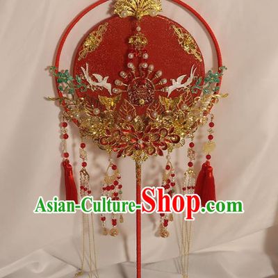 China Handmade Bride Enamel Red Flower Palace Fan Traditional Wedding Silk Fan Classical Dance Tassel Circular Fan